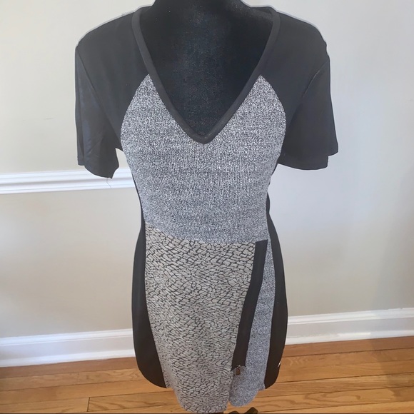 Coco & Tashi Fun V-Neck Dress, Size XL - Picture 2 of 8